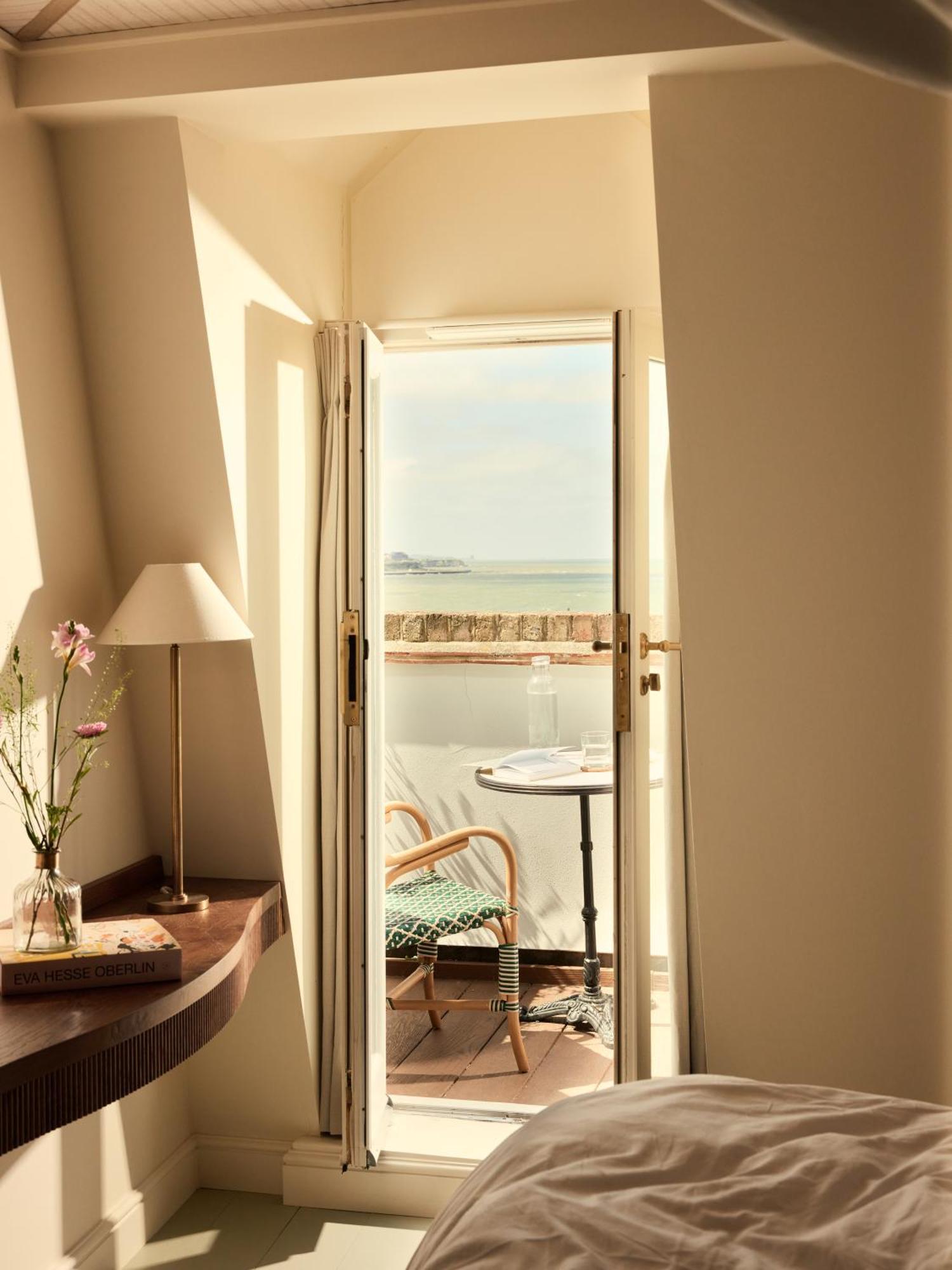 No 42 By Guesthouse, Margate Extérieur photo